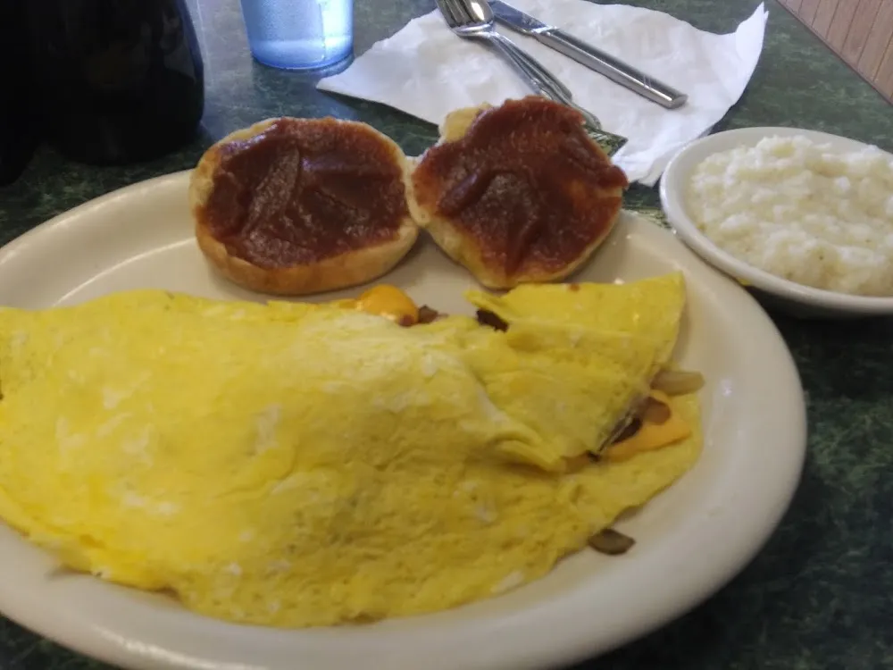 Vegetable Omelette with English Muffin and Grits